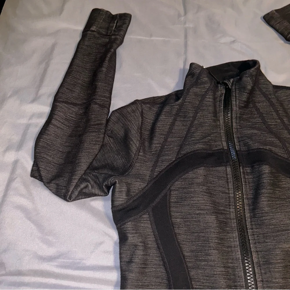 Lululemon Define Jacket - Picture 4 of 16